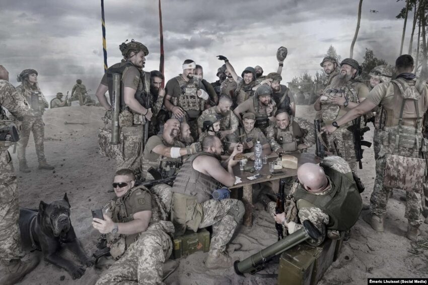 The Reply of the Ukrainian Cossacks, 2025 edition. (Ukrainians re-enact a famous painting from the 1880s.)