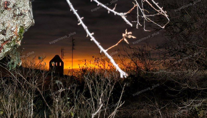 Oil refinery on fire in Afipsky.
